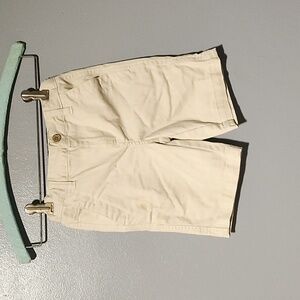 Lucky brand boy's size 5 stretch Waistline khaki shorts